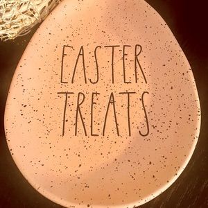 Rae Dunn Easter Dish